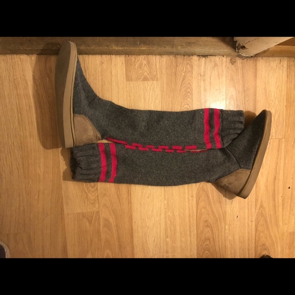 Victoria Secret Pink Mukluk VINTAGE Slippers Boots - Picture 2 of 4